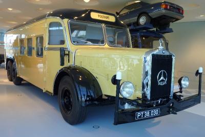 Mercedes Museum (5).JPG